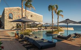 Porto Plomari Hotel